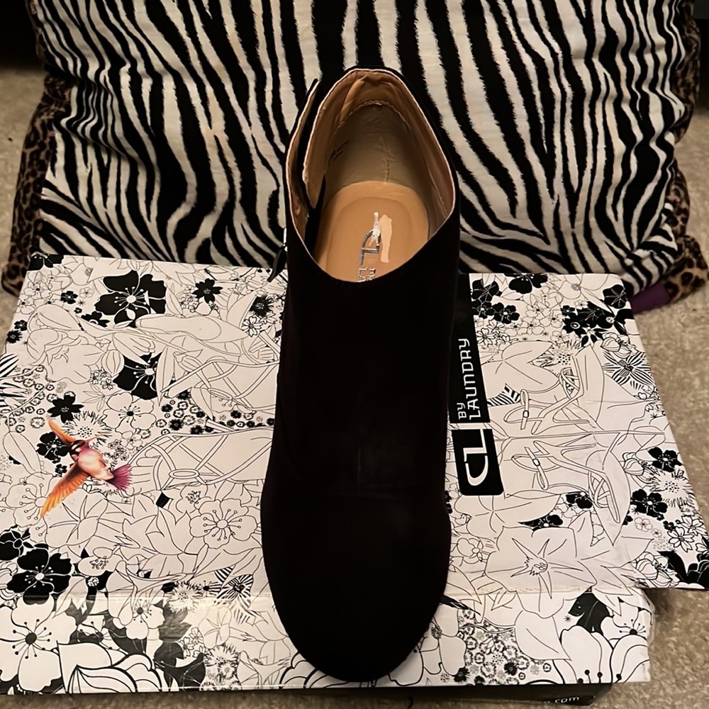 Black Wedge Shoes - Picture 3 of 11